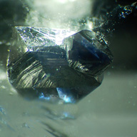 hollandite inclusions