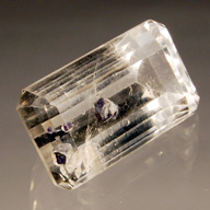 hollandite inclusions